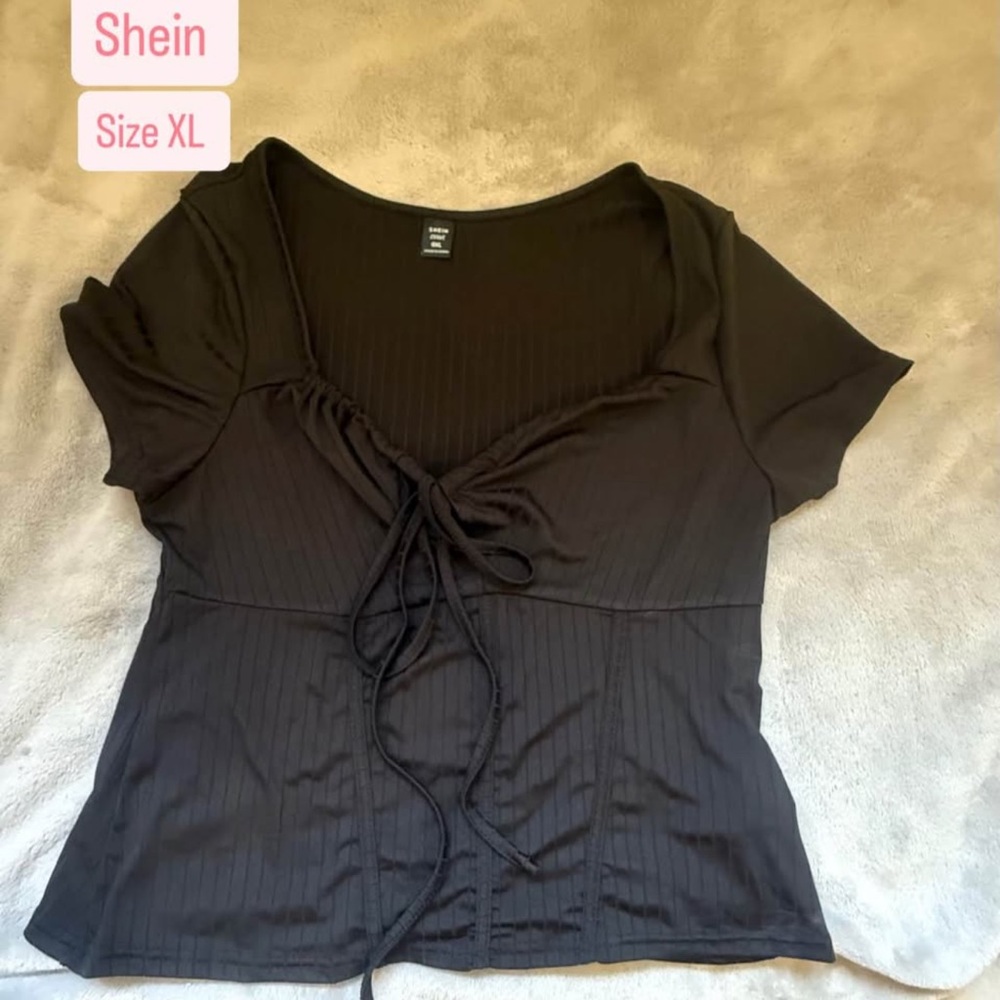 ✨ $18 For both ✨New Shein blouses, black and brown